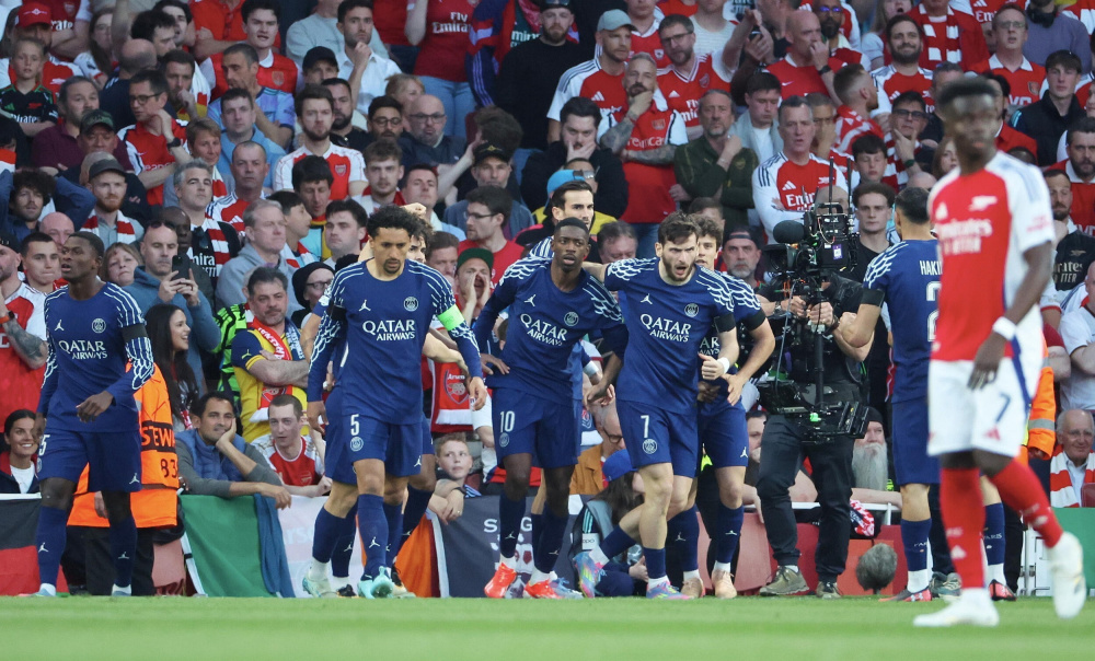 拉什福德单刀踢失表现懒散，巴萨买断前景黯淡