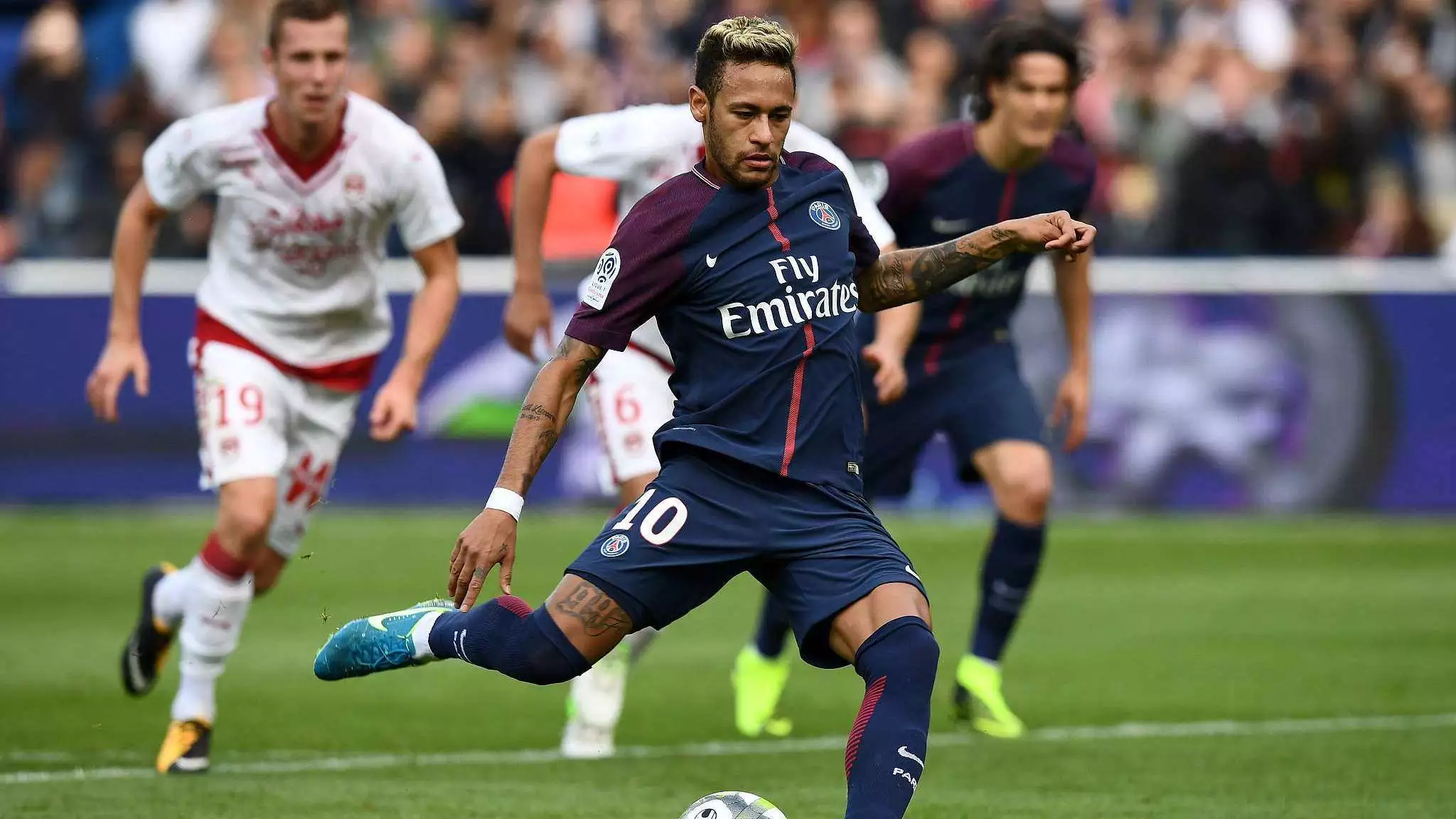 哈兰德斩获英超100球：足球把我带到了从未想象的地方