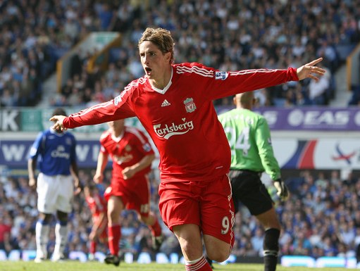 埃利奥特晒内马尔与梅西的球星卡，并配上了GOAT的emoji