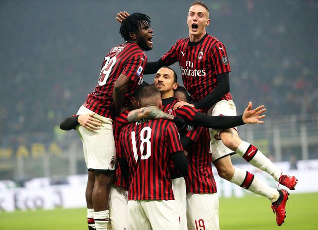 老鹰：特雷杨右膝伤势恢复顺利，约两周后复查